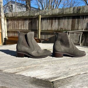 Cole Haan Peetz 45mm Water Resistant Round Toe Bootie size  ‎ 6